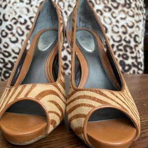 Alfani step n flex man made in Kiley animal fur heels